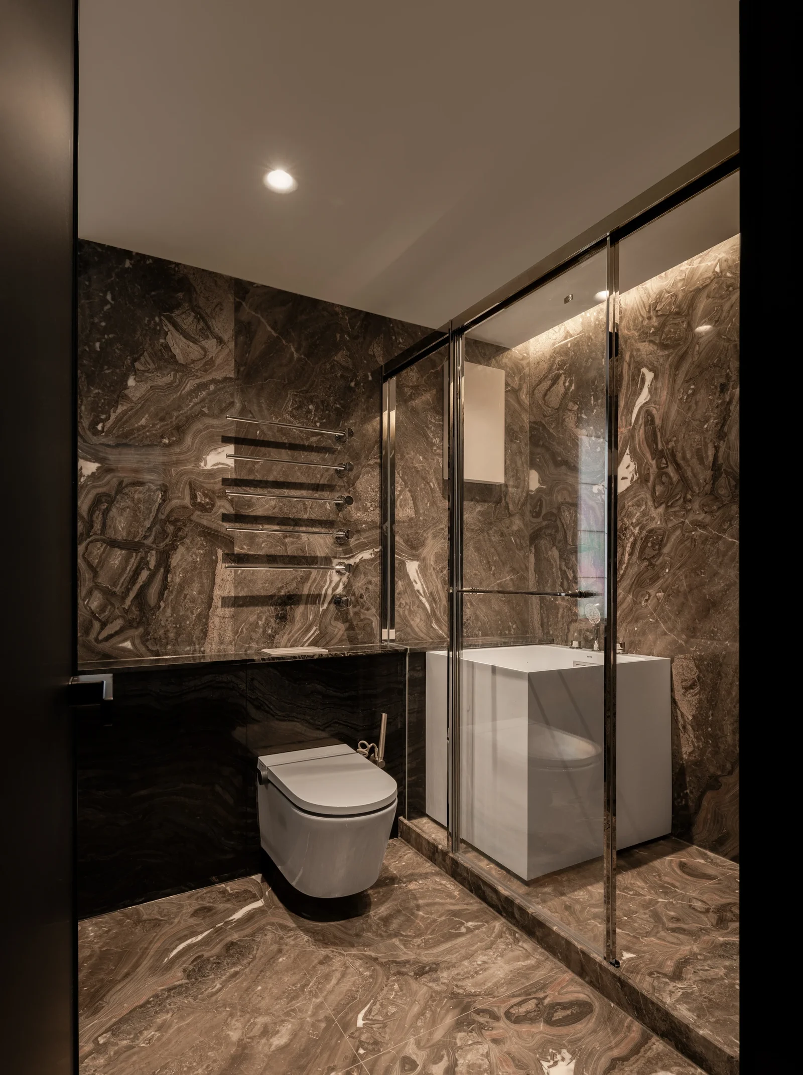 SORRENTO APARTMENT · 29